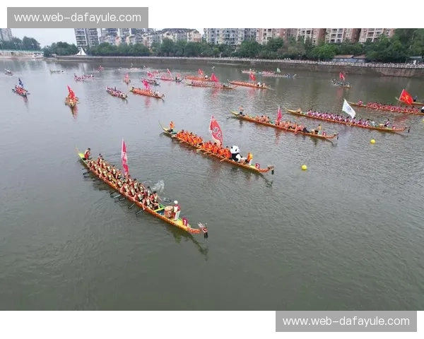 龙舟新闻：穿梭千年的桨声与新时代的速度